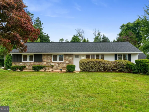 72 Manor Dr, Richboro, PA 18954