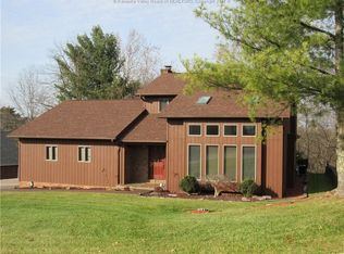 148 Summit Ridge Rd, Hurricane, WV 25526