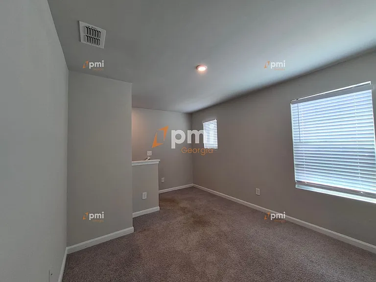 255 Hawthorn Trl — Photo 5