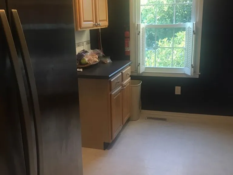 Wellesley - 2804 — Photo 3