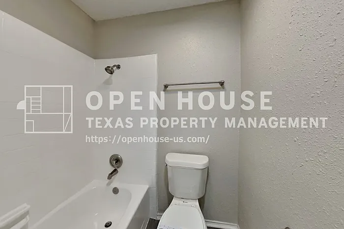 6306 Big Springs Dr — Photo 11