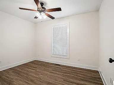 452 Glenview Dr — Photo 10