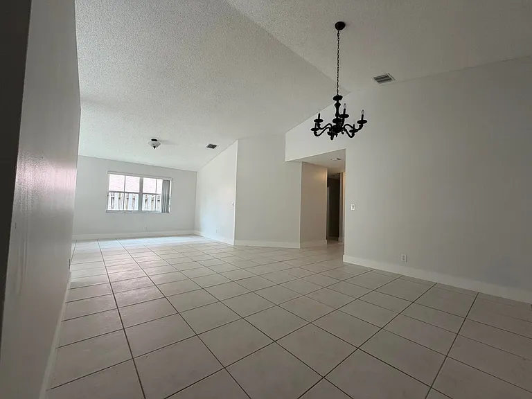 3386 Treasure Ln — Photo 1