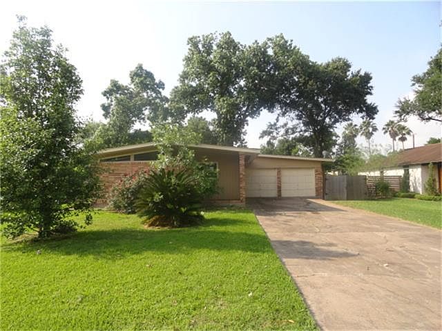 1st image of 16209 Jersey Dr