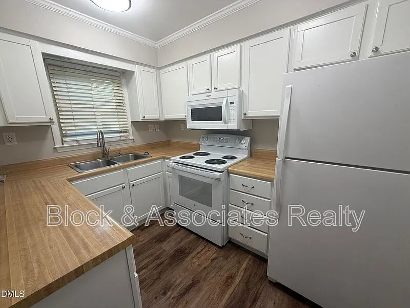 Building Photo - 5551 Hamstead Crossing Dr