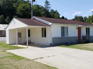 57 Hatchett St, Murphy, NC 28906