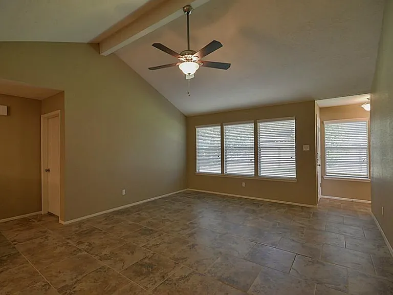 5831 Culross Close — Photo 3