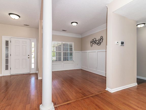 5th image of 1934 Huron Dr