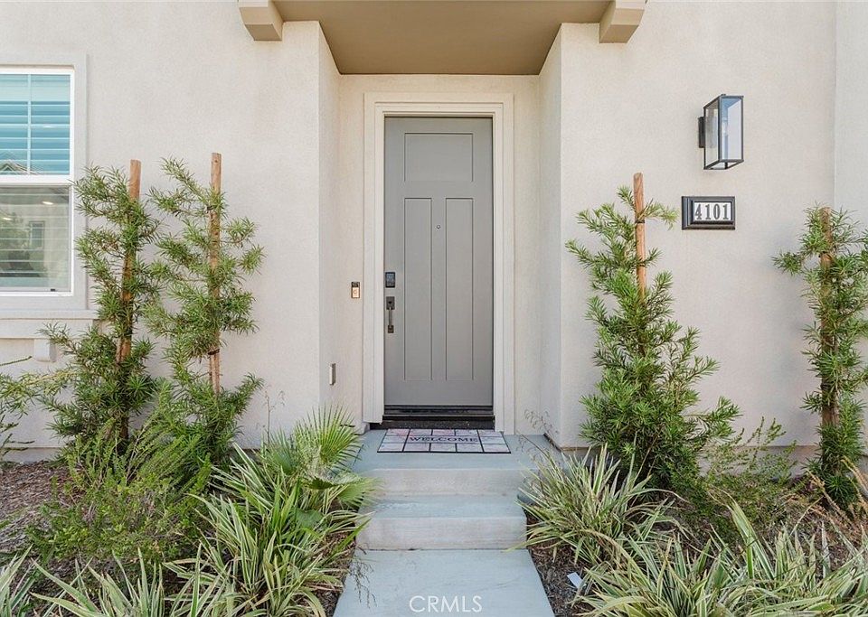 1st image of 4101 S Sunflower Paseo