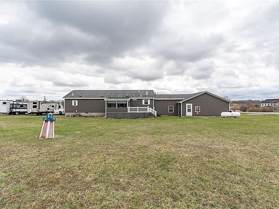 4th image of 17676 Allen Rd