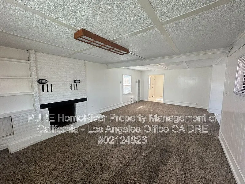 2 bed, 1.0 bath, 895 sqft, $2,695 — Photo 2