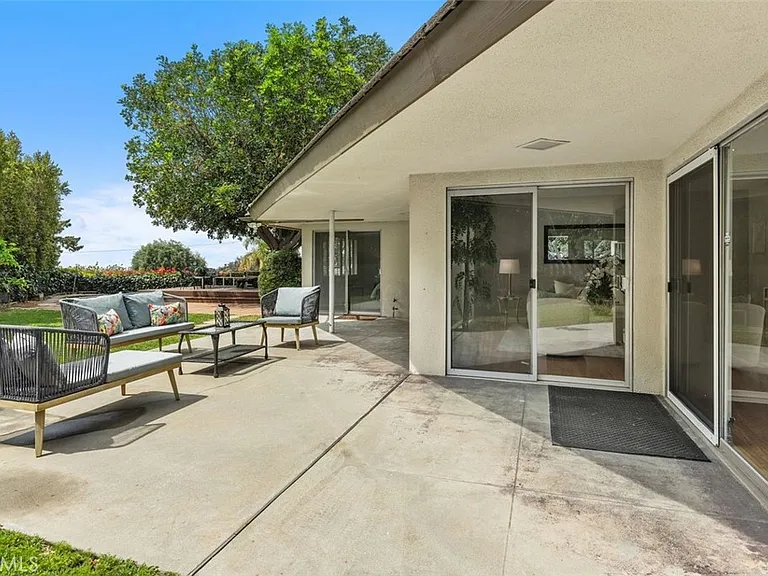 2206 Canyon Rd — Photo 29