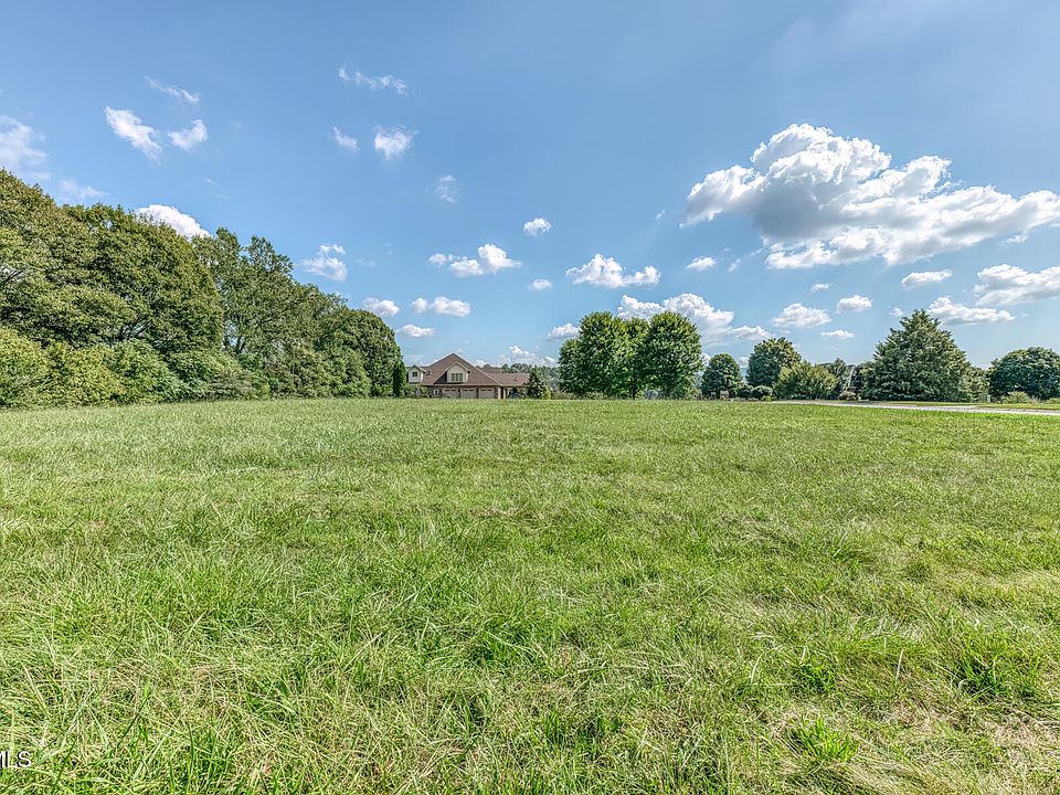 1st image of 613 Waterstone Cir
