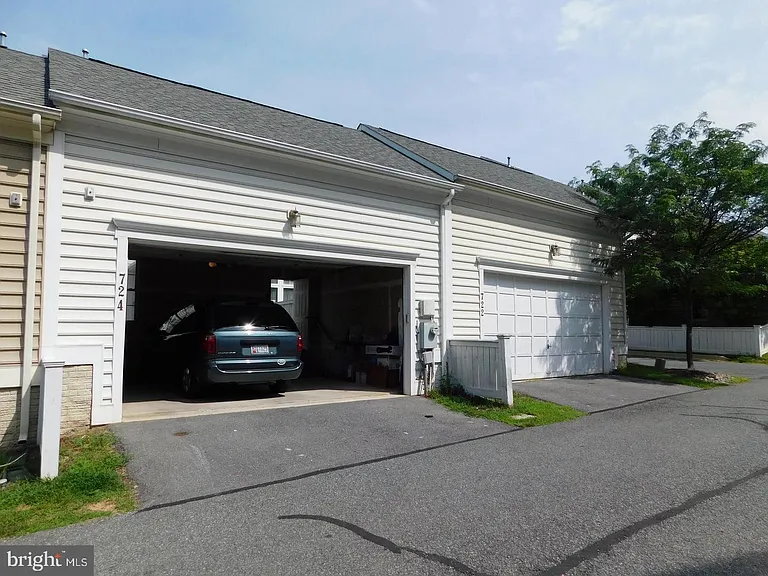 724 Ridgemont Ave — Photo 21