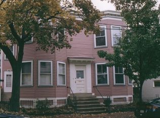 27 Pleasant St #3, Cambridge, MA 02139