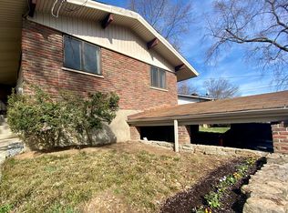 5498 Delhi Rd, Cincinnati, OH 45238