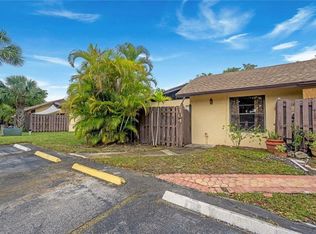 104 Gate Rd, Hollywood, FL 33024