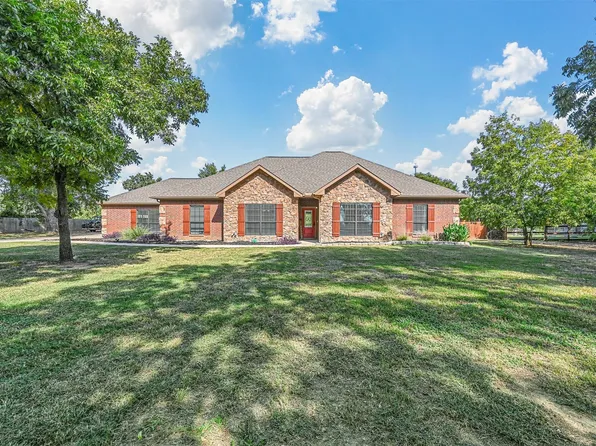 2913 Bairds Ln, Burleson, TX 76028
