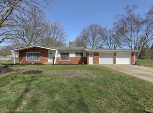8881 Houghton Dr, Sterling Heights, MI 48314