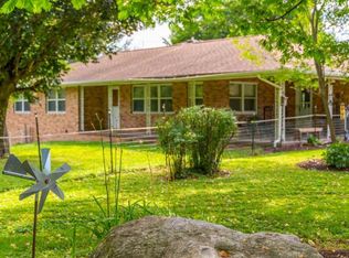 499 River Hills Rd, Shenandoah, VA 22849