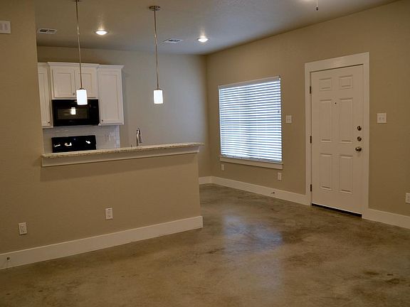 2nd image of 3241 Belmont Dr