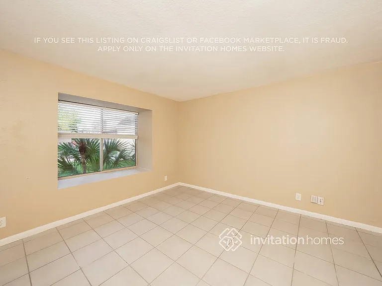 9897 Moss Pond Dr — Photo 4