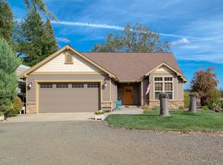 241 Youngs Ln, Roseburg, OR 97471