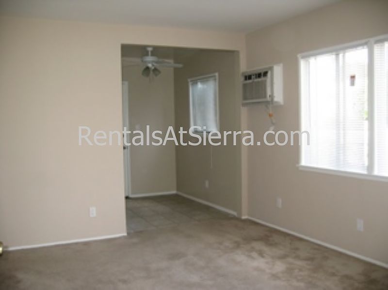 2nd image of 6243 Vineland Ave APT 3