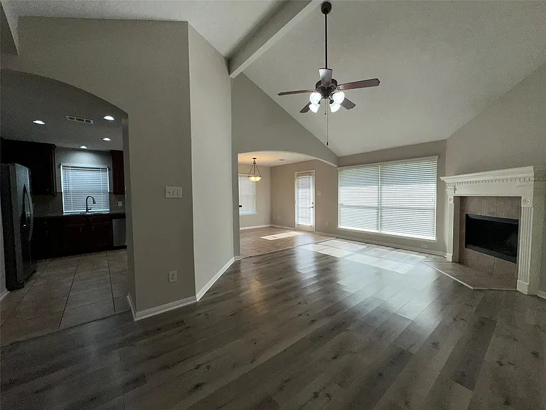 3715 Humble Dr — Photo 4