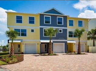 100 Windrush Blvd #2, Indian Rocks Beach, FL 33785