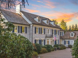 734 Sasco Hill Rd, Fairfield, CT 06824