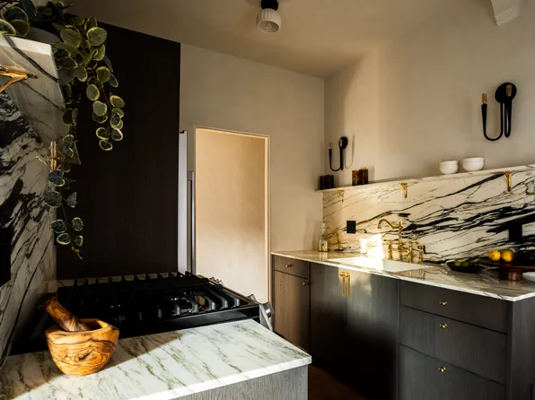 144 N Clark Dr APT 202, Beverly Hills, CA 90211