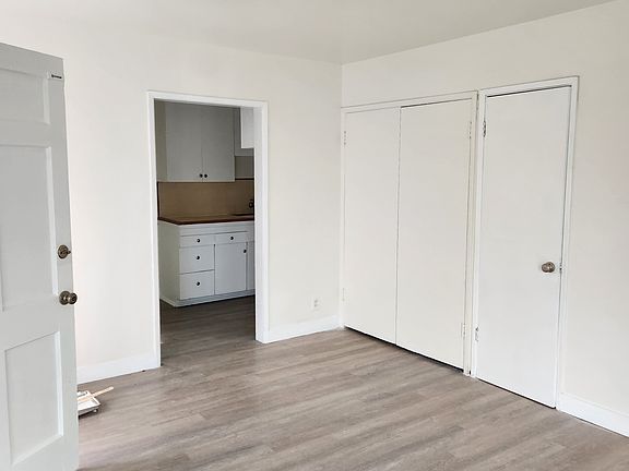 3rd image of 1885 Cedar Ave #1