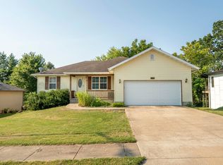 1962 E Foxridge Trl, Republic, MO 65738
