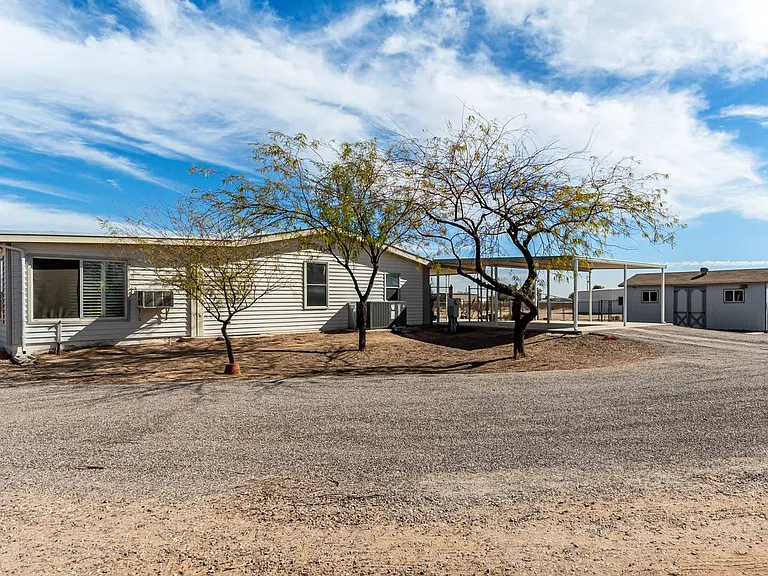 16697 W Hopi Dr — Photo 3