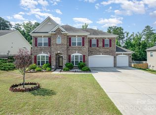 814 Oak Embers Dr SE, Concord, NC 28025