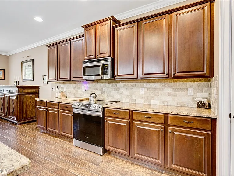 12710 Olde Banyon Blvd — Photo 11