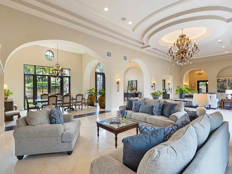 4520 Kahala Ave — Photo 8