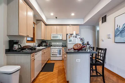 2718 N Wayne Ave #2 — Photo 13