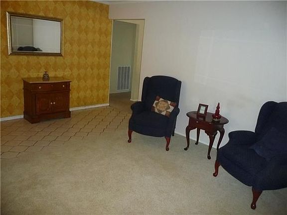 4th image of 12325 Wycliff Ln