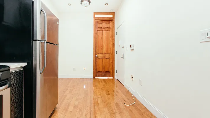 Rented by Nooklyn NYC LLC | media 8