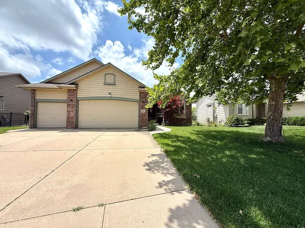 3505 N Lake Ridge St, Wichita, KS 67205