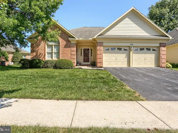 112 Almond Dr, Hershey, PA 17033