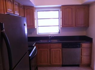 7520 SW 82nd St APT G220, Miami, FL 33143