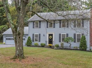23 Hemlock Rd, Andover, MA 01810