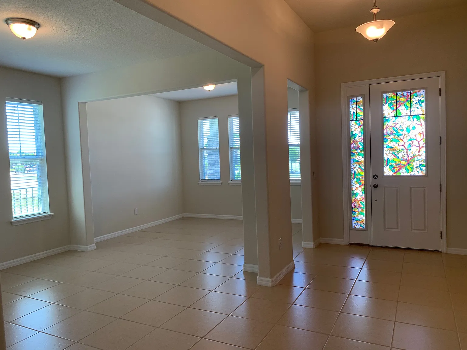 4 bed, 2530 sqft, $3,700 — Photo 4