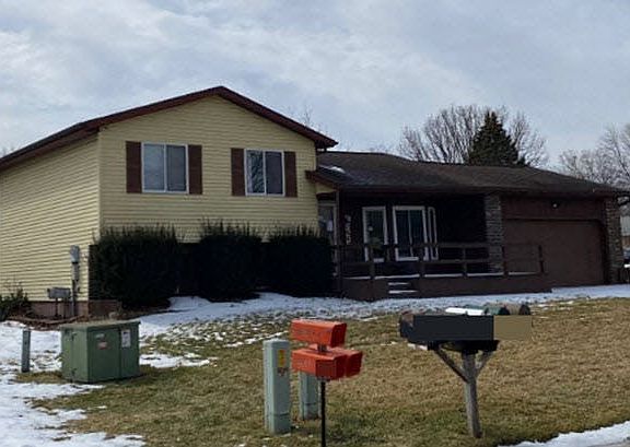 3rd image of 9255 Sue Ln