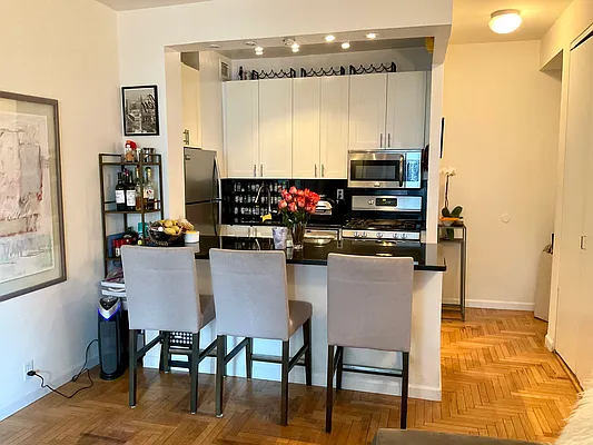 Rented by Level Group | media 18