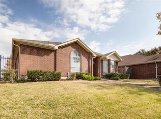 2600 Park Valley Dr, Mesquite, TX 75181