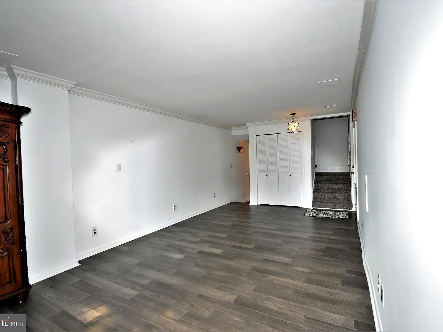 2 bed, 1.5 bath, 1212 sqft, $3,400 — Photo 4